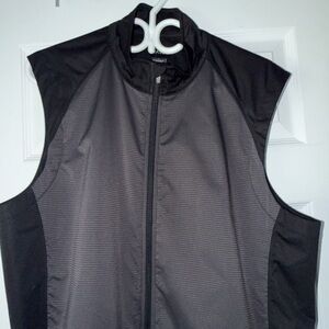 Men's Black & Charcoal Performance Softshell Vest